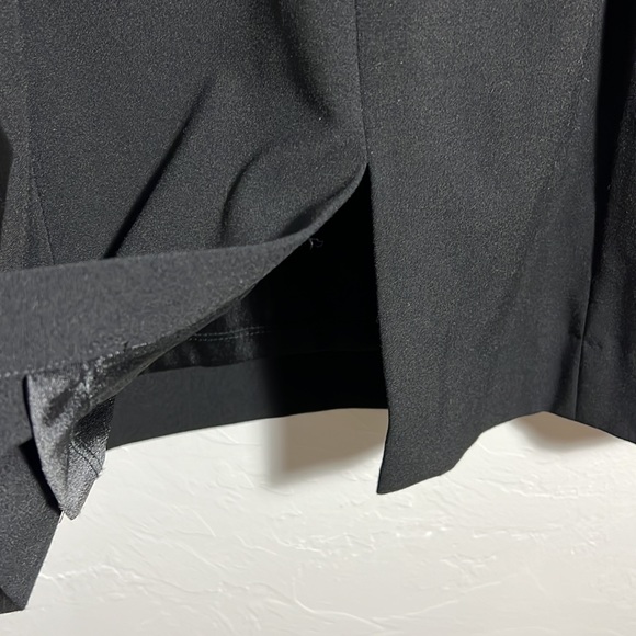 Black Fitted Dress - Women’s 6 - Picture 4 of 9